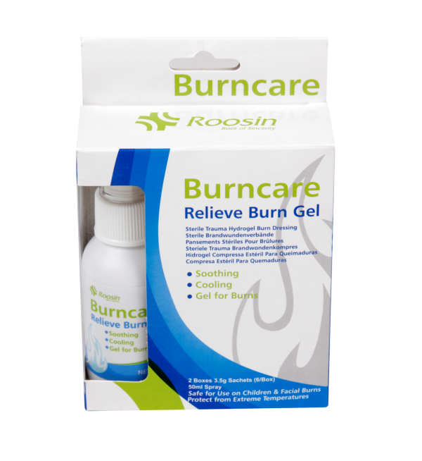 Burncare set met 50 ml spray en twee dozen met elk zes sachets, ideaal voor het koelen en verzorgen van brandwonden.